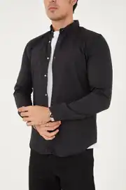 düz siyah